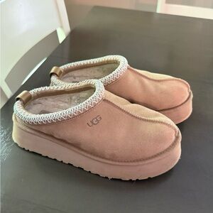 UGG Women’s Platform Beige Suede Slip-On Clogs